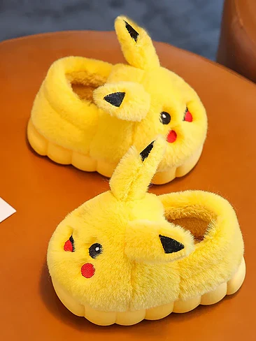 🐾 ¡PISADAS LLENAS DE MAGIA! PANTUFLAS DE PELUCHE ULTRA SUAVES DE PIKACHU Y CINNAMOROLL 🐾 2