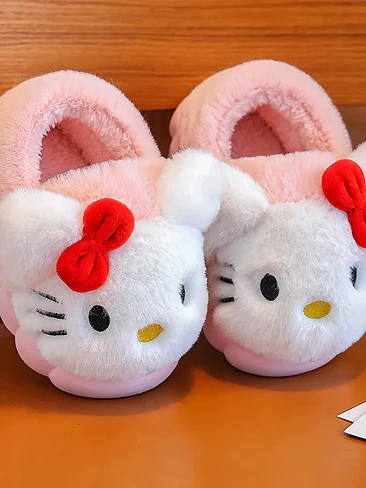 🐾 ¡PISADAS LLENAS DE MAGIA! PANTUFLAS DE PELUCHE ULTRA SUAVES DE PIKACHU Y CINNAMOROLL 🐾 8