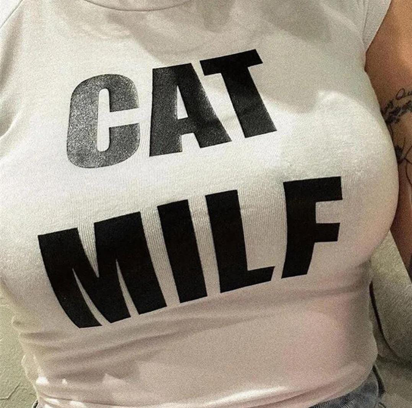 Polera Cat MILF 4