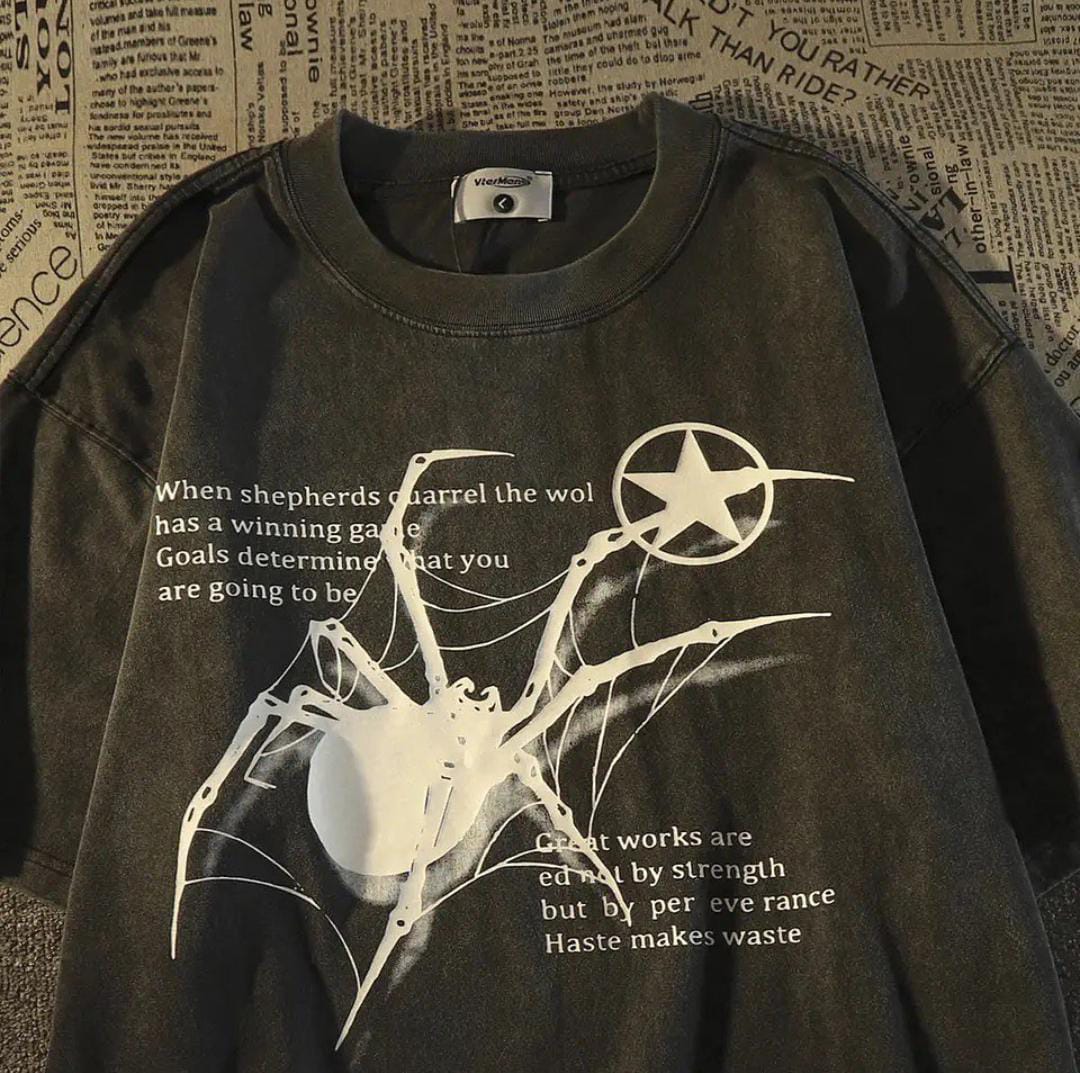 Polera Estrella Arácnida 3