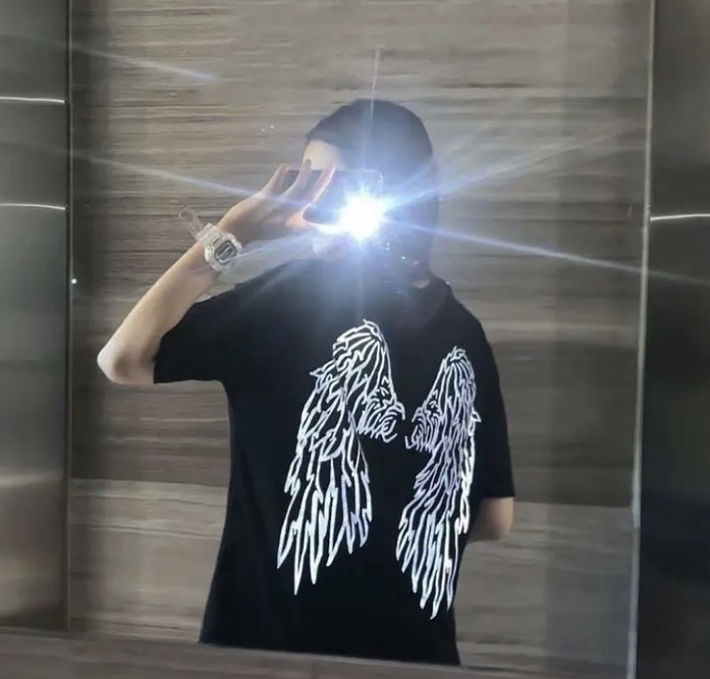 Polera alas brilla en la oscuridad 3