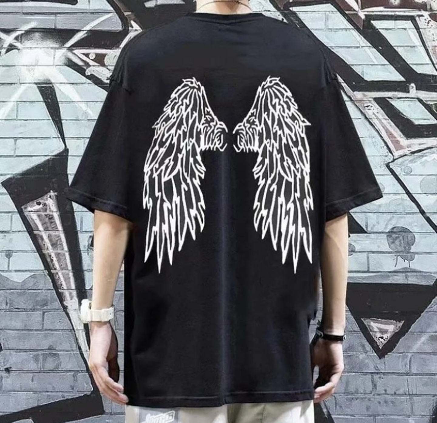 Polera alas brilla en la oscuridad 5