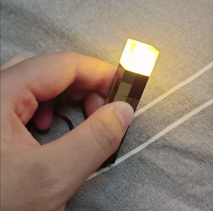 Mini lámpara antorcha  1