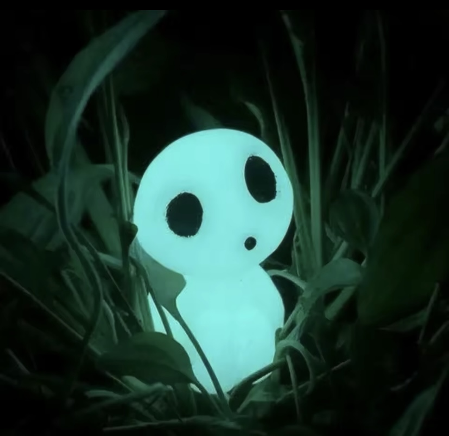 Figuras de kodama el espíritu del bosque - Studio Ghibli  3