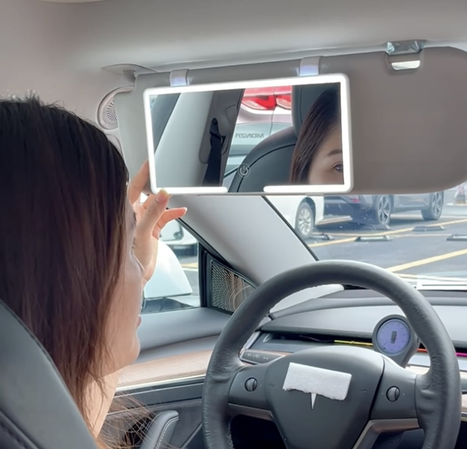 Espejo de maquillaje para auto  1
