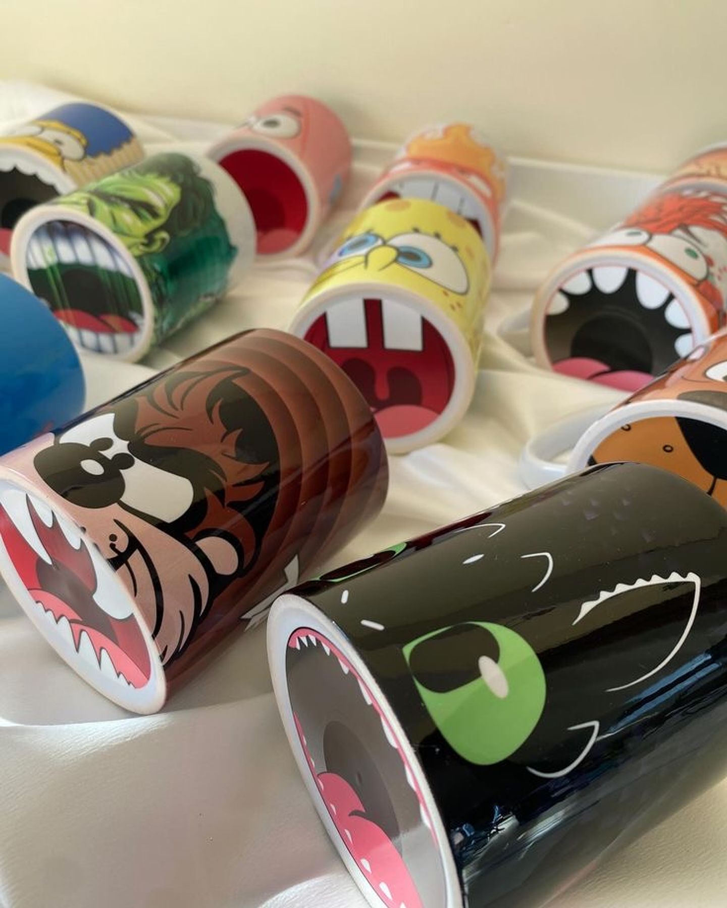 Tazas virales con boca, varios personajes  2