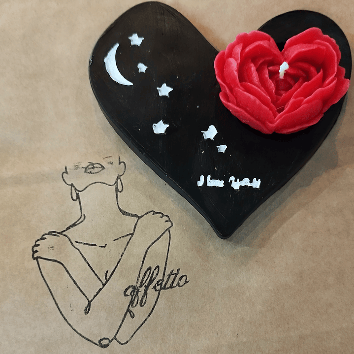 Vela rosa em forma de coração 2