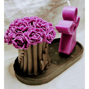 Conj. 2 velas Anjo + ramo de flores com base em cimento preta