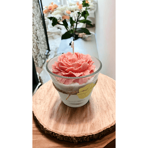 Vela em copo com peónia 