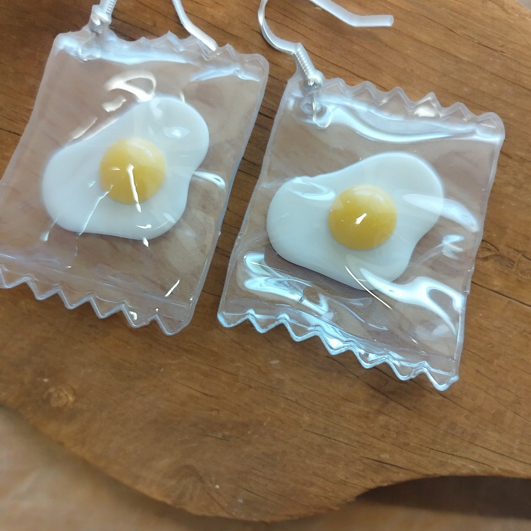 Brincos ovo estrelado 1