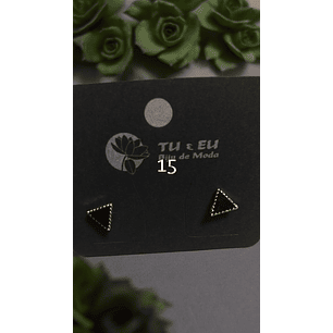 Brincos triângulos pretos com dourado 