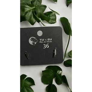 Brincos linhas douradas