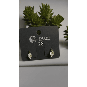 Argolas pequenas com pedra