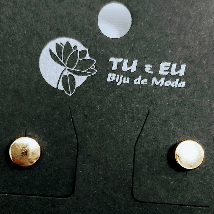 Brinco liso redondo dourado 1