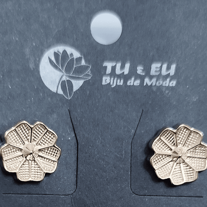 Brincos dourados flor 1