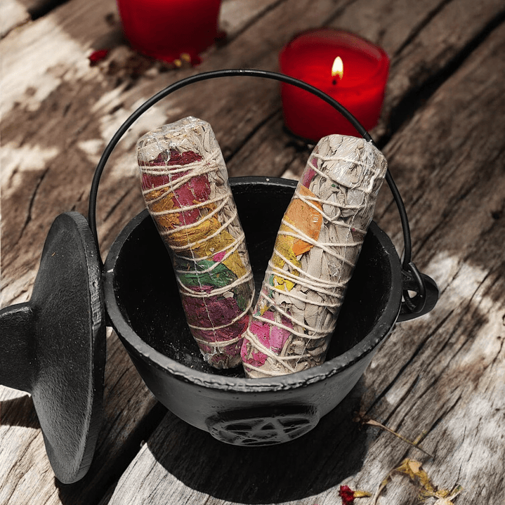 Tocha de Sálvia Branca com pétalas de Rosa  1