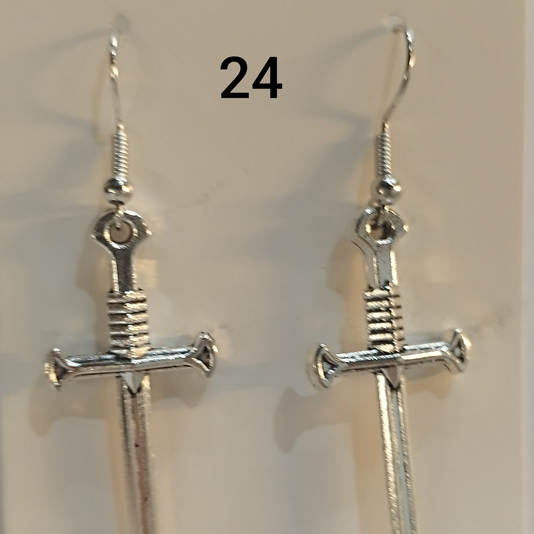 Brincos espadas variadas 24