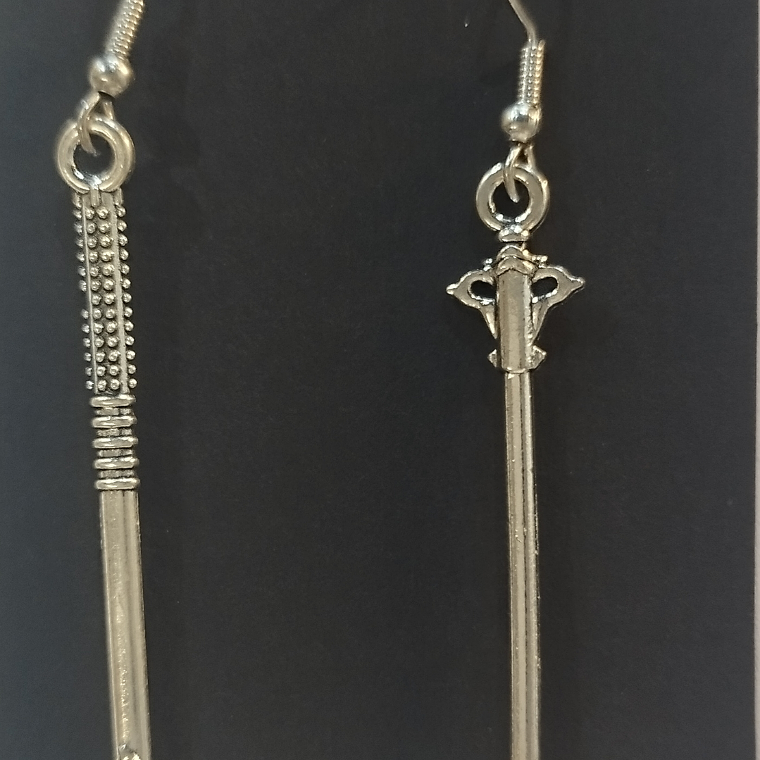 Brincos espadas variadas 32