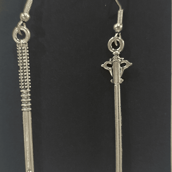 Brincos espadas variadas 32