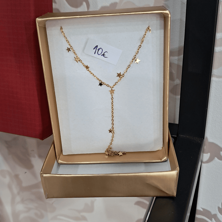 Colar em aço inoxidável com estrelinhas  1