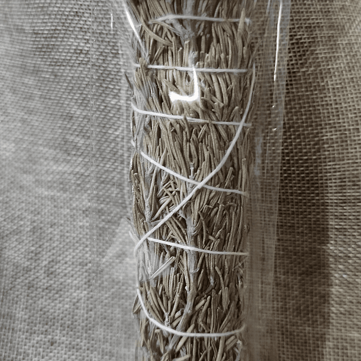 Tocha artesanal de Alecrim 15 cm  1