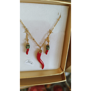 Fio + brincos dourados pimentinha 