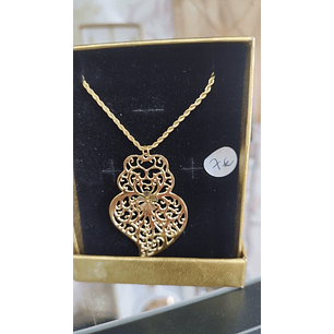 Fio dourado em aço com coração filigrana 