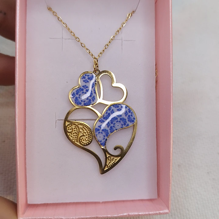 Fio aço inoxidável coração dourado e azulejo  1