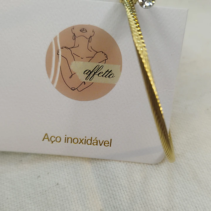 Pulseira dourada em aço inoxidável  1
