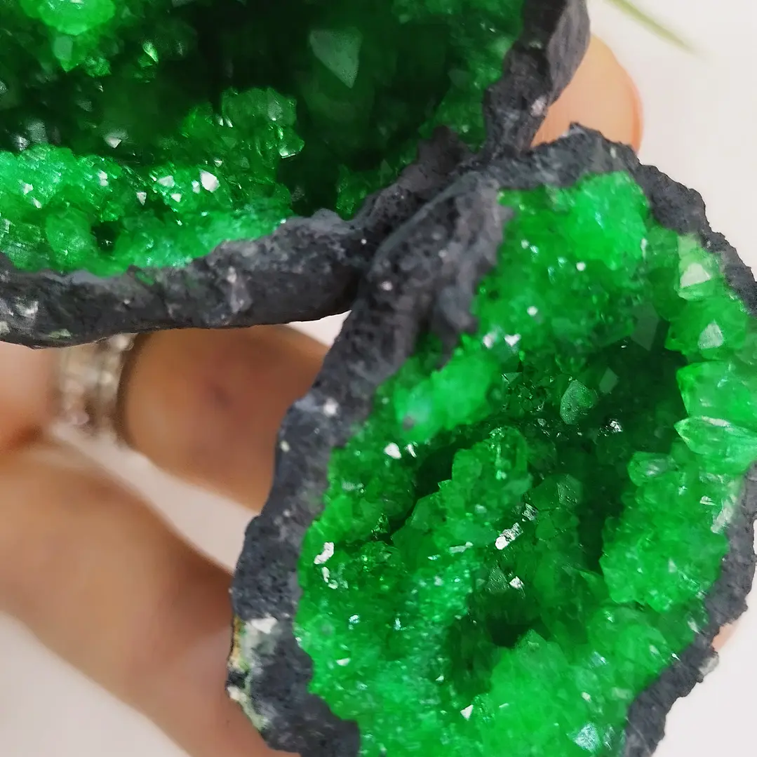 Geodo verde 6x6.5 cm  2