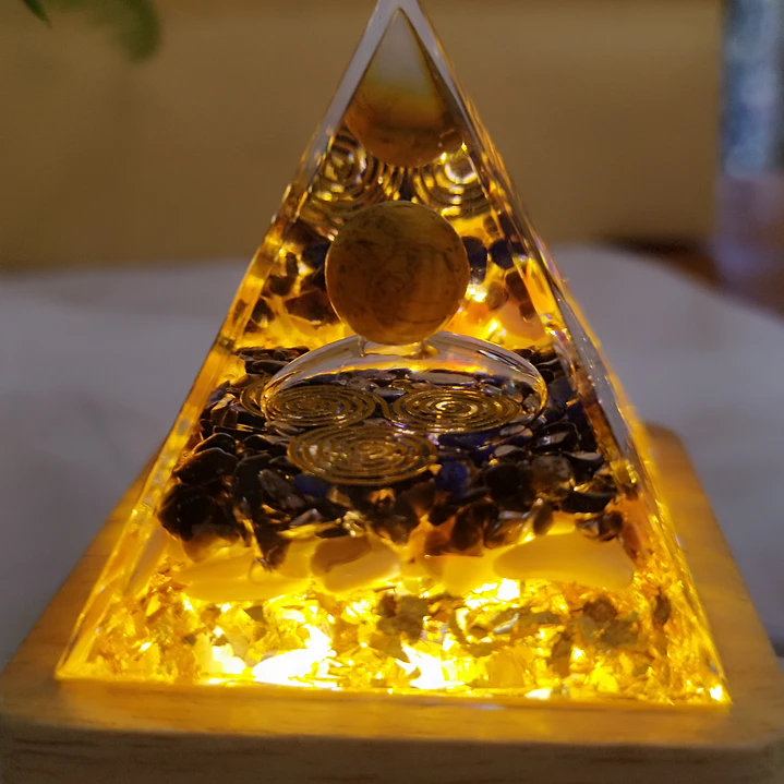 Pirâmide organite c/ olho tigre  1