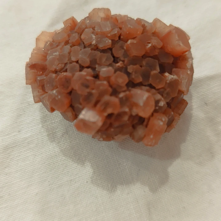 Aragonite 2x2 cm  2