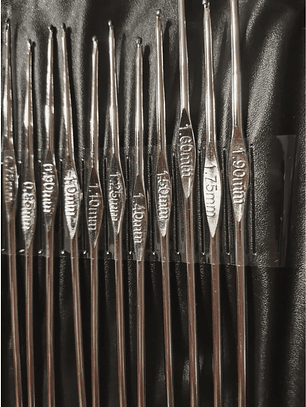 Set 22 crochet con estuche