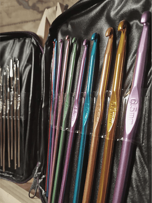 Set 22 crochet con estuche