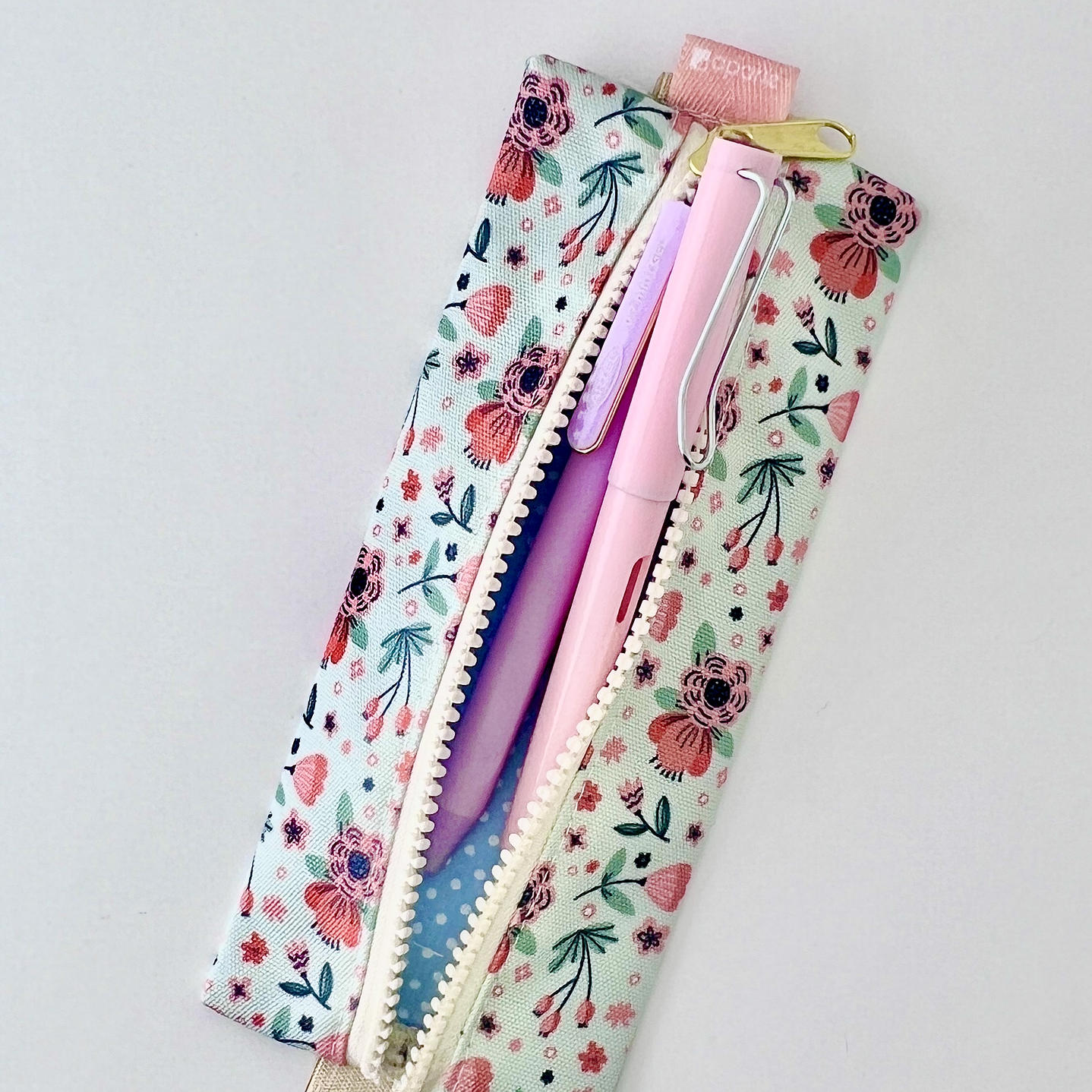 Estuche para agenda con elastico - Diseño flores color menta 3