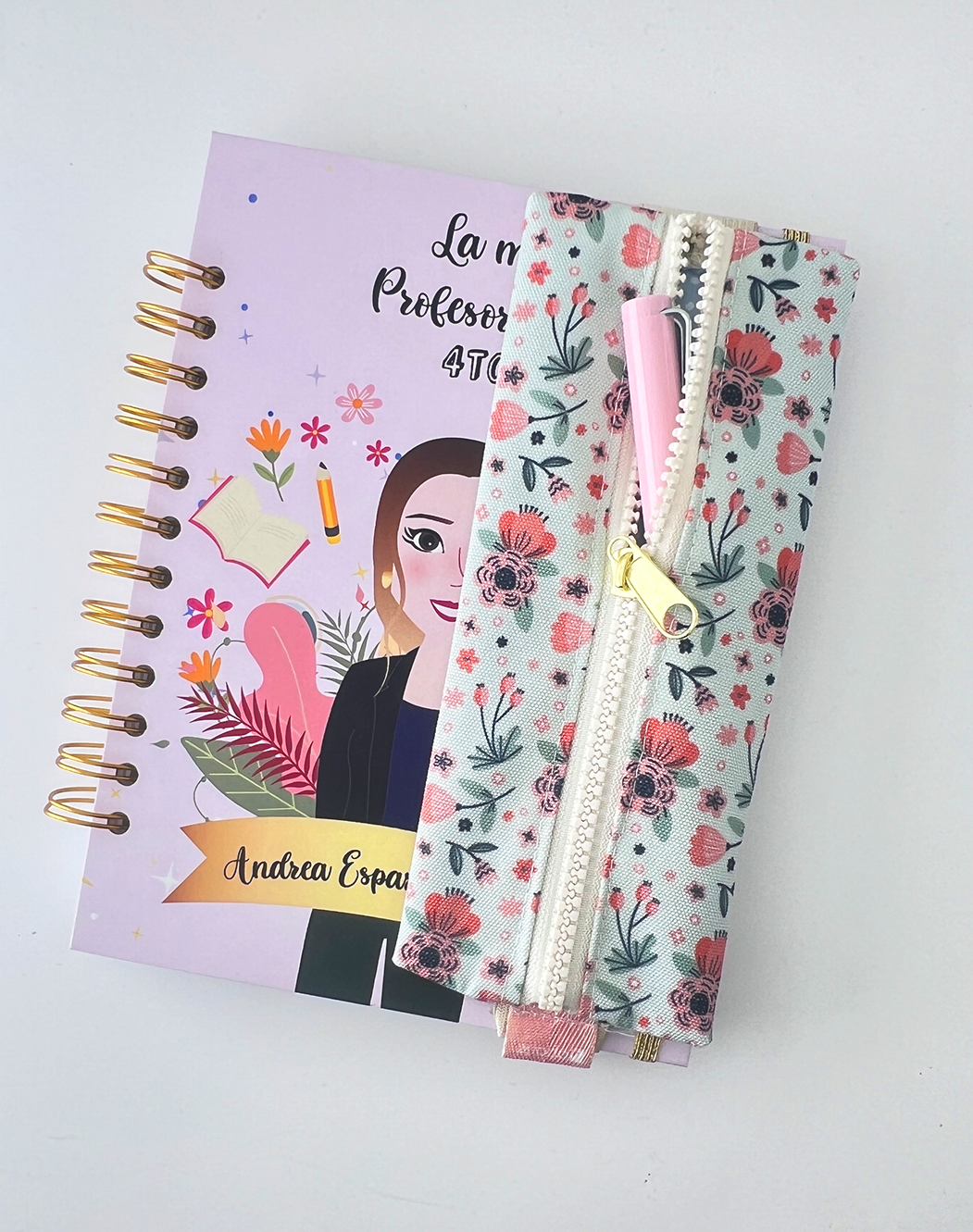 Estuche para agenda con elastico - Diseño flores color menta