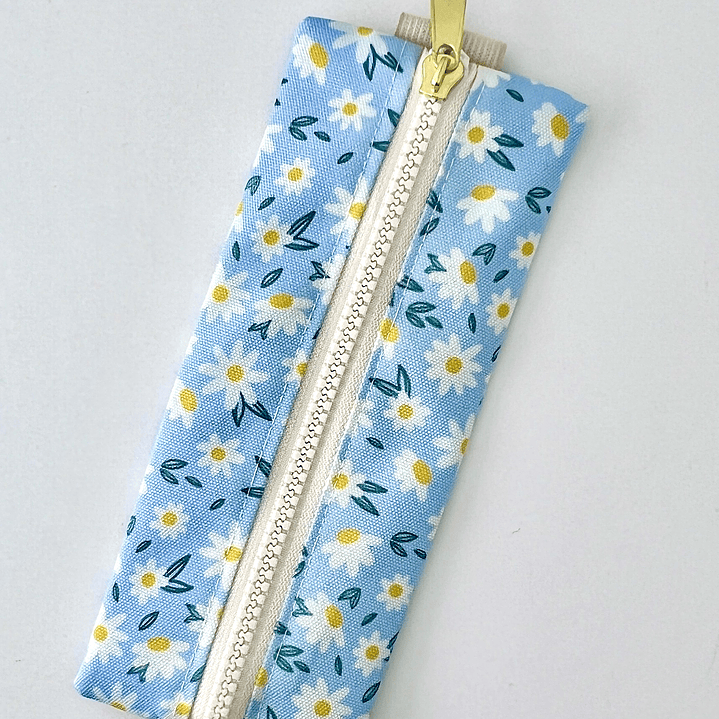 Estuche para agenda con elastico - Diseño flores manzanilla 4