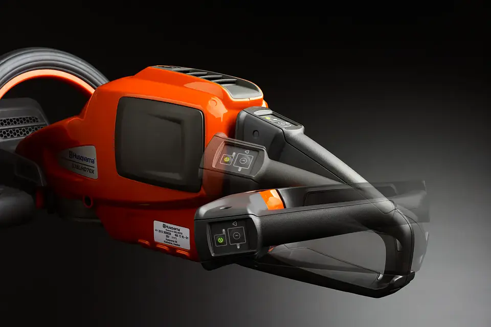 Cortasetos Profesional a Batería Husqvarna 520iHD60 2
