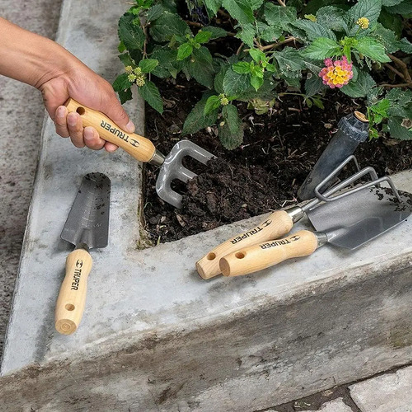 Juego Herramientas Para Jardín 4 Piezas, 6 Truper 15030 4