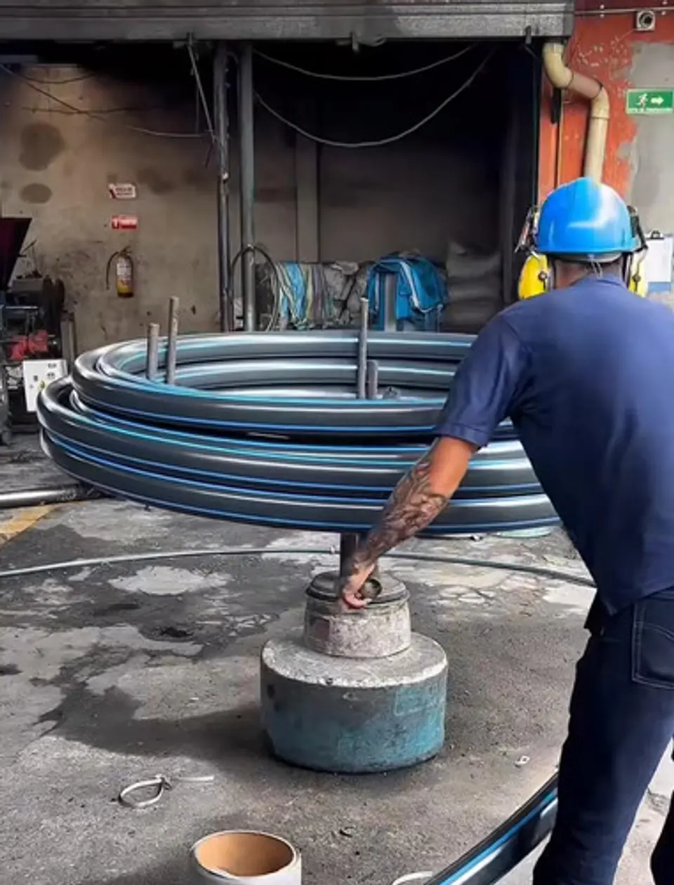 Manguera Agrícola para Riego Cal 60 ( 1/2- 3/4- 1- 1.5- 2 Pulgadas  Rollo x 100m) | Agrosamario 5