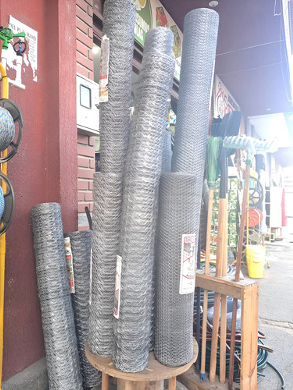 Malla Gallinero Galvanizada 1.80x1-1/4pul3.5cm X36 Mts Largo 8