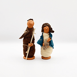 Figuras de Presépio em Lã e Barro