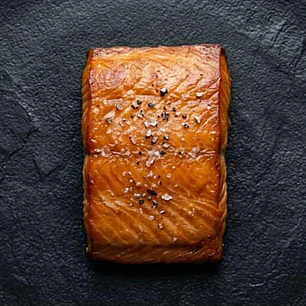 SALMON DEL ATLANTICO -PORCION AHUMADO EN CALIENTE IVP  150 - 300 GRS  SABOR NATURAL 10 KG 