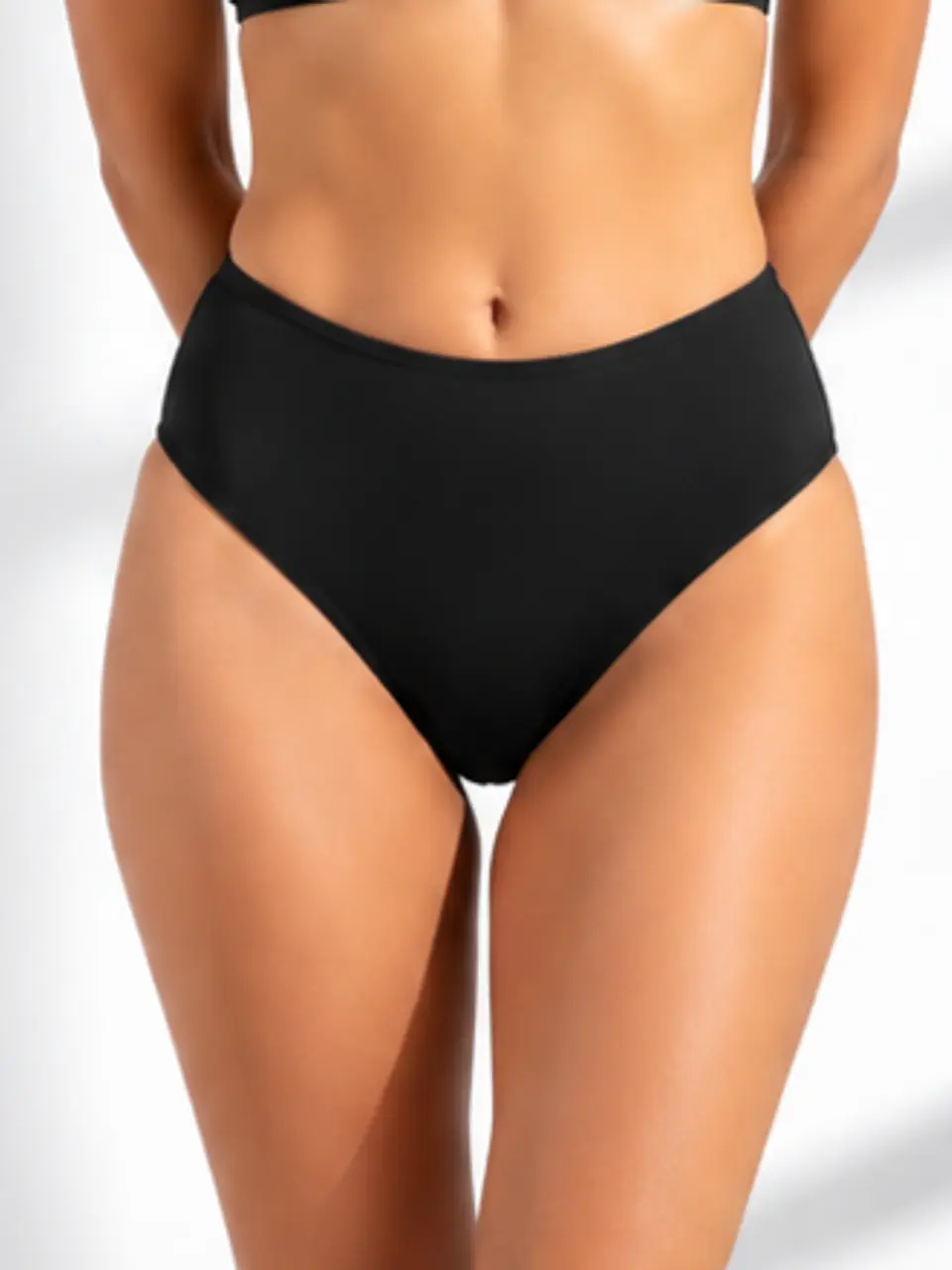 Calzón Bikini Mónaco Negro Tiro Alto con Fruncido Posterior 1