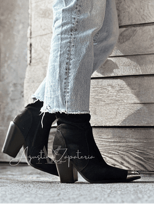 BOTIN ME LAS MEREZCO 