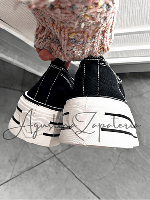 ZAPATILLA LONA PLATAFORMA NEGRA CORAZON