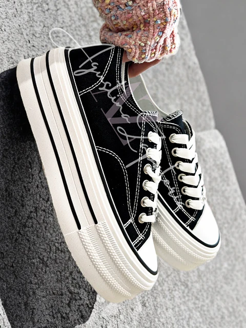 ZAPATILLA LONA PLATAFORMA NEGRA CORAZON