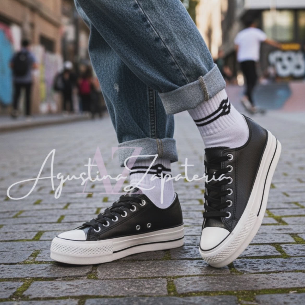ZAPATILLA NEGRA ESTILO CHUCK TAYLOR PLATAFORMA 1