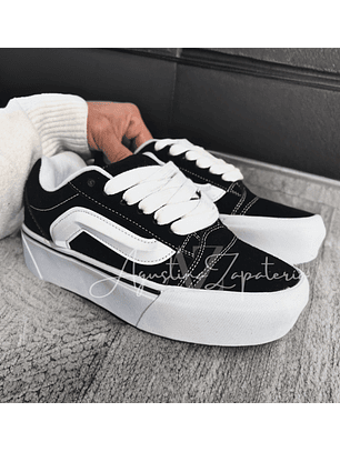 ZAPATILLA NEGRA KNU SKOOL PLATAFORMA 