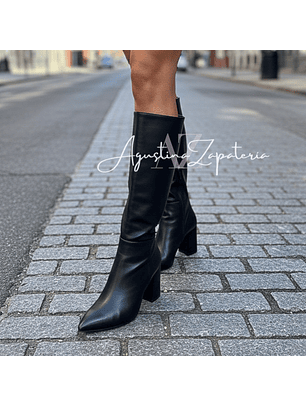 BOTA NEGRA PUNTA TACO 7 CM